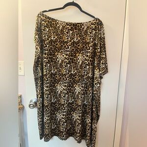 Bebe Leopard Print Kaftan Dress- Like New! Size M/Can fit XL!  (PTP 36-36) RSB